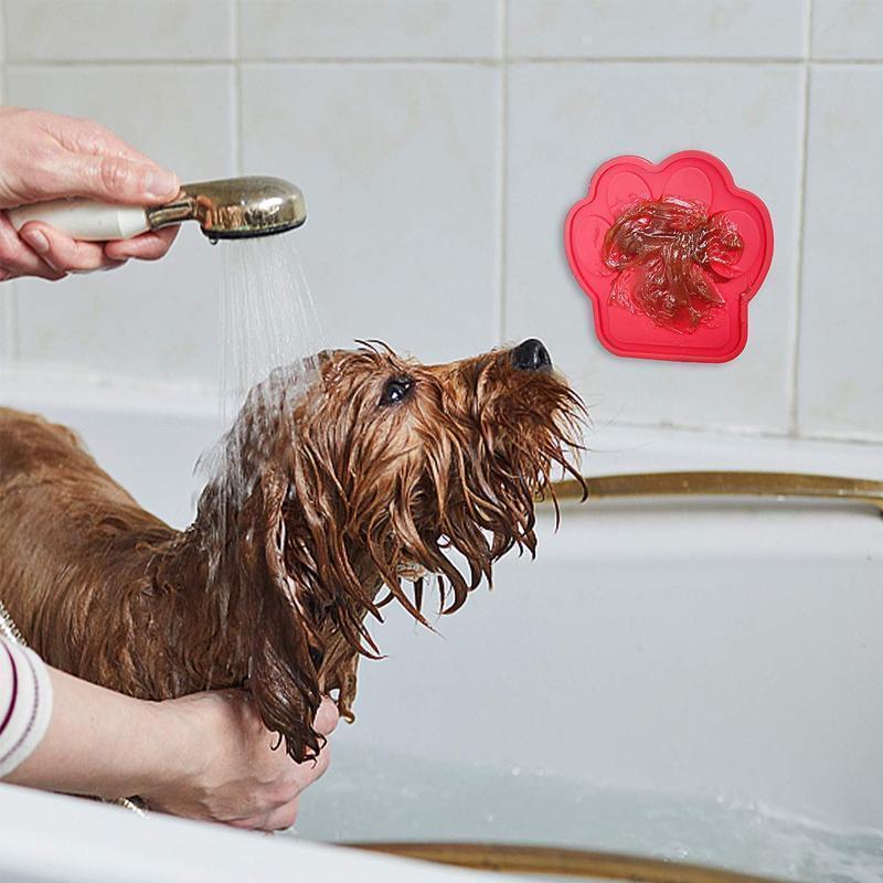 Les jouets de salle de bain pour chien - facilitez le temps de bain